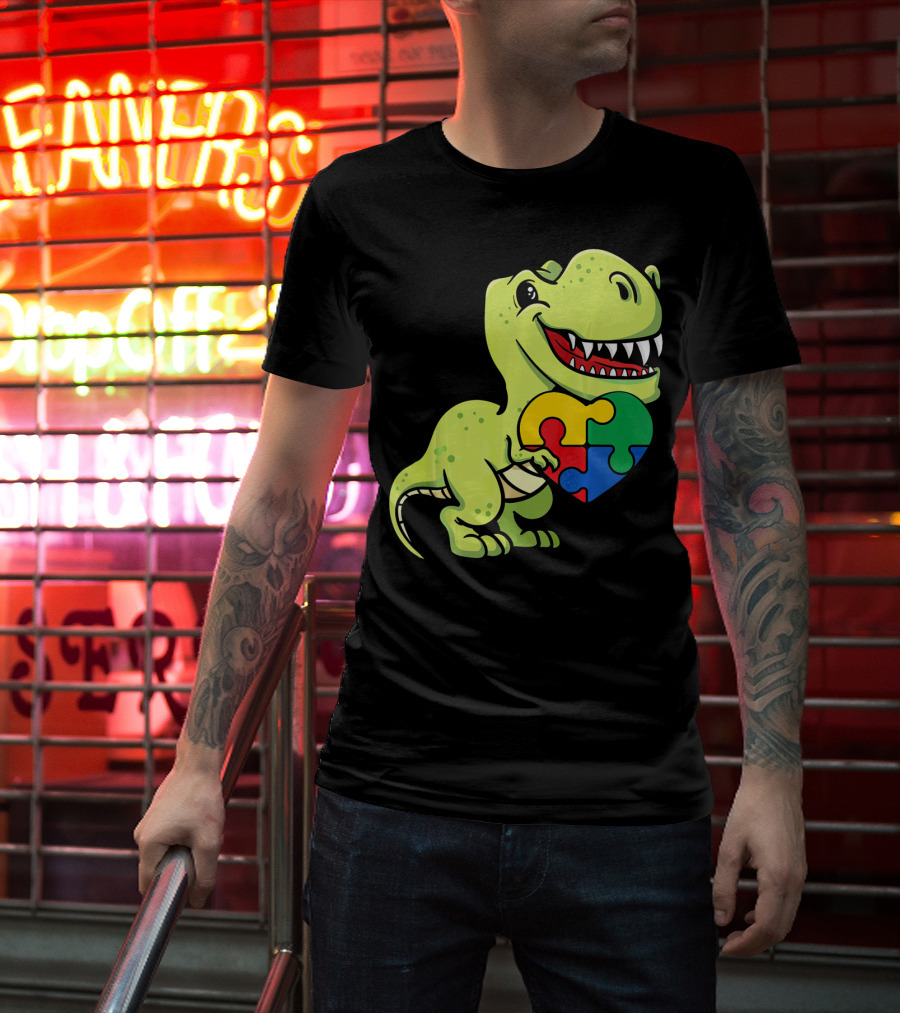 Autism Awareness Day Dinosaur T-Rex Holding Puzzle Heart T-Shirt
