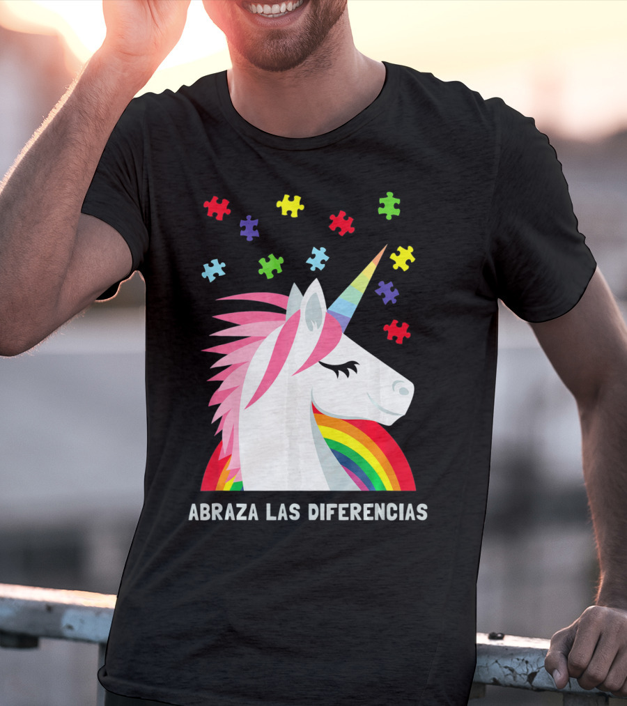 Abraza Las Diferencias Autism Awareness Spanish Unicorn Puzzle Pieces T-Shirt