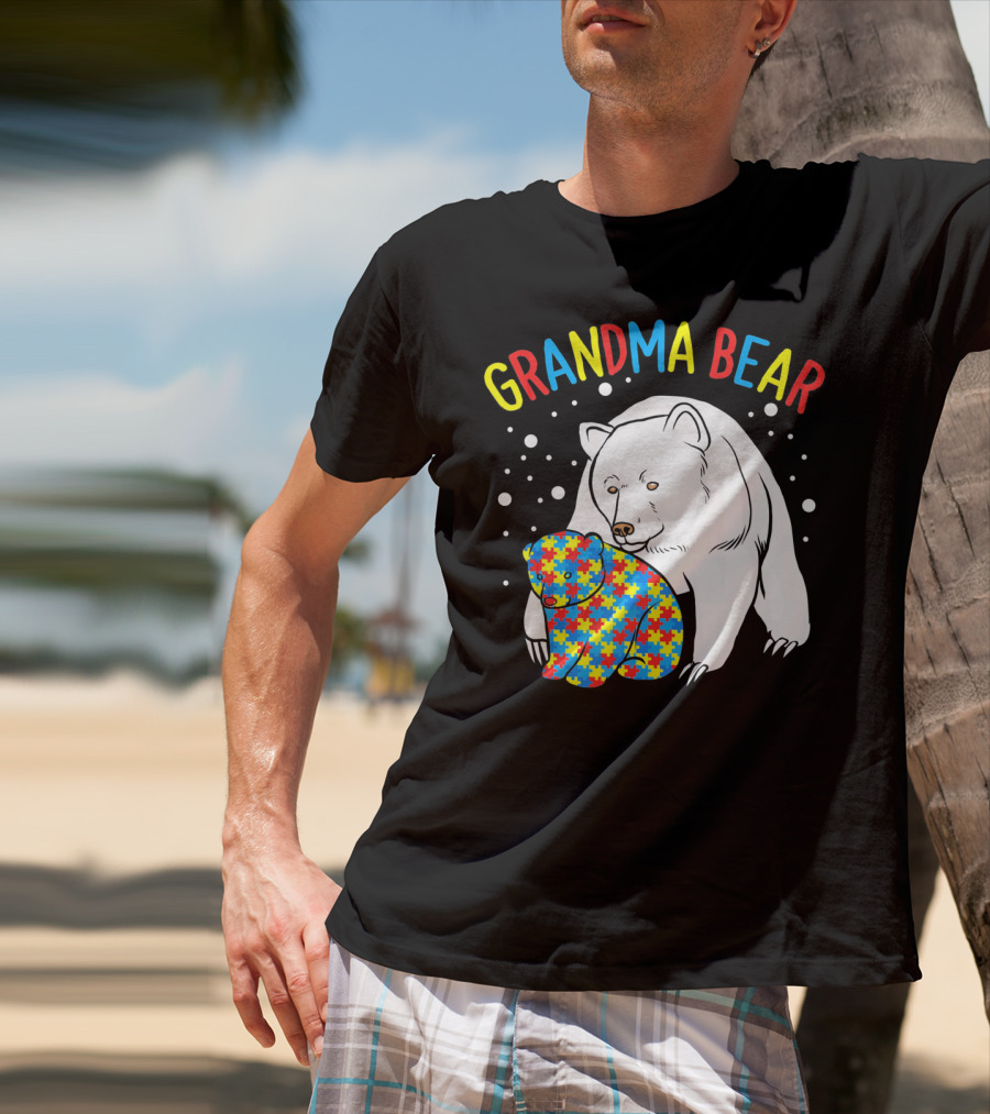 Grandma Bear Autism Puzzle Pattern Hugging Cubs T-Shirt