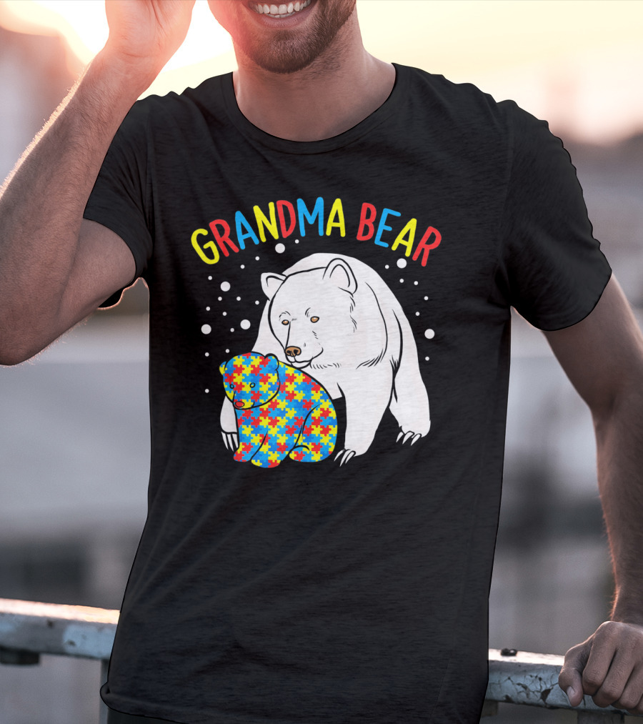 Grandma Bear Autism Puzzle Pattern Hugging Cubs T-Shirt