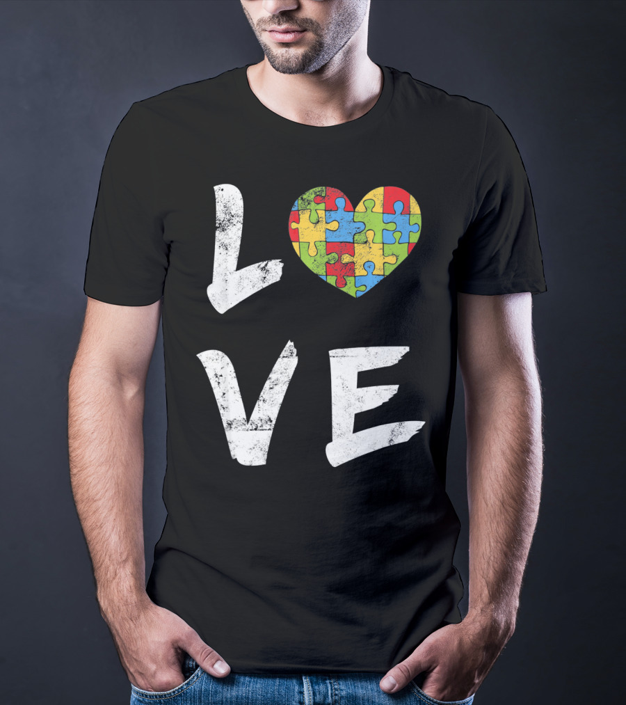 LOVE Autism Mom Puzzle Heart Autism T-Shirt