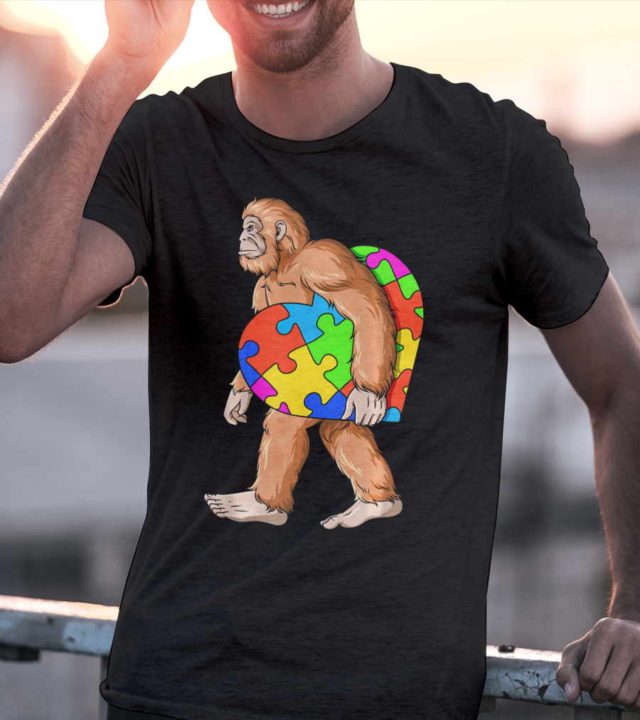 Bigfoot Holding Heart-Shaped Autism Awareness Puzzle T-Shirt