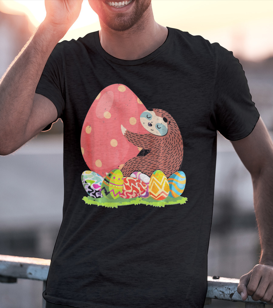 Girls Sloth Easter Women Funny Easter Egg Hug T-Shirt