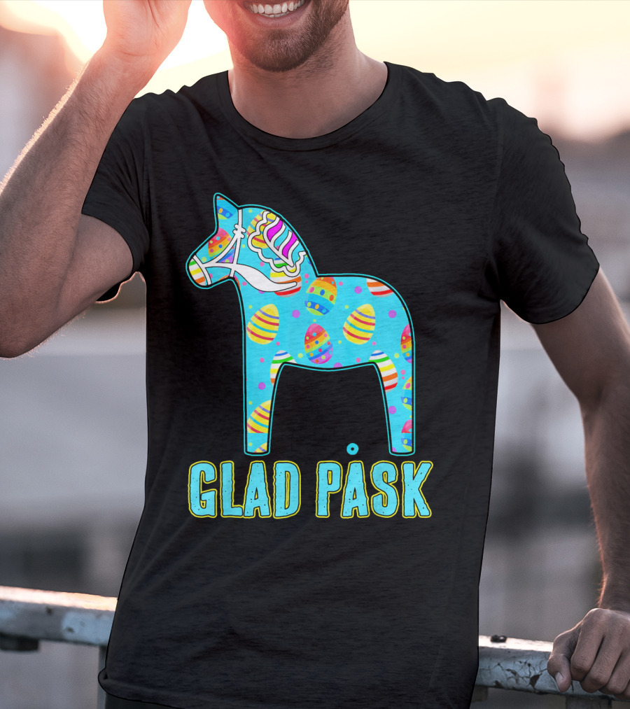 Glad Påsk Swedish Easter Dala Horse With Colorful Eggs T-Shirt