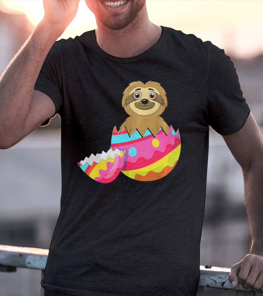 Funny Sloth Easter Egg Decorated Colorful Eggshell T-Shirt