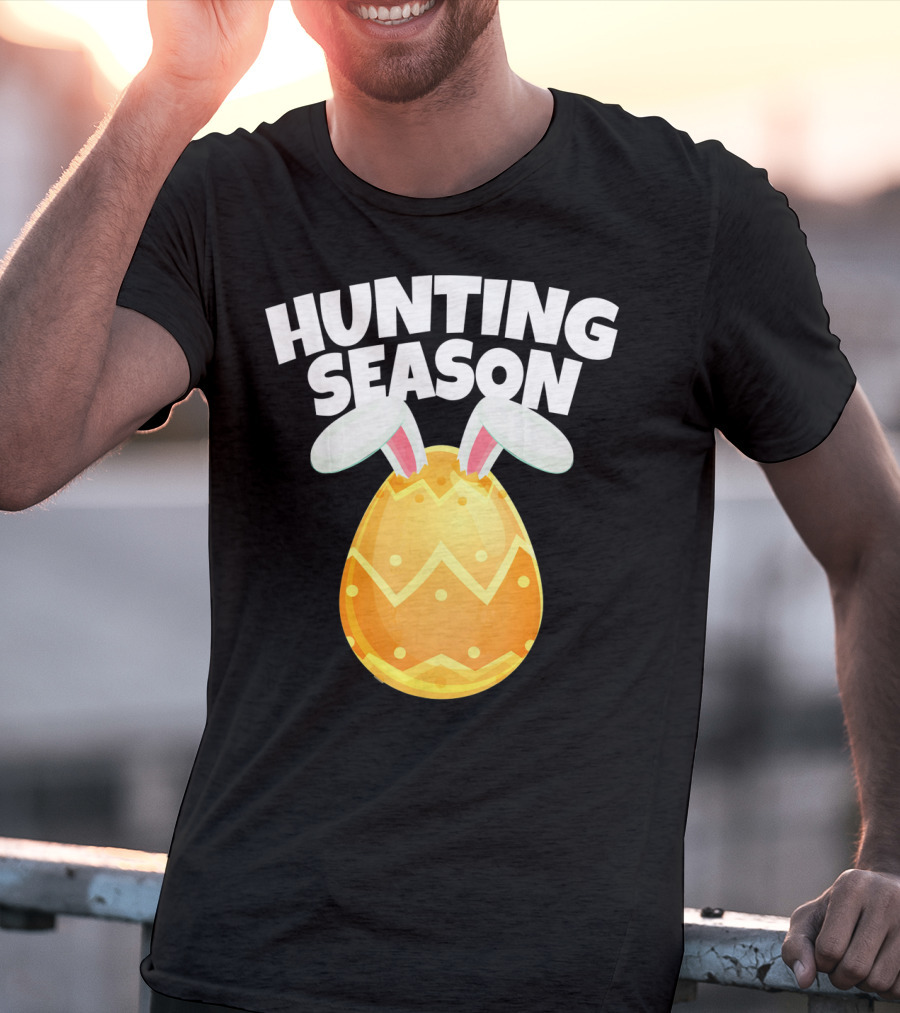 Hunting Season Happy Easter Egg Bun With Bunny Ears T-Shirt