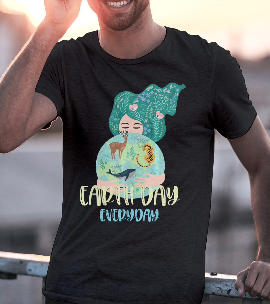 EARTH DAY EVERYDAY For Girls With Nature And Wildlife Elements T-Shirt