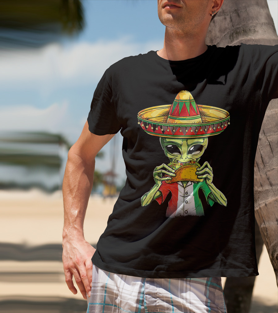 Cinco De Mayo Alien With Sombrero Eating Taco T-Shirt