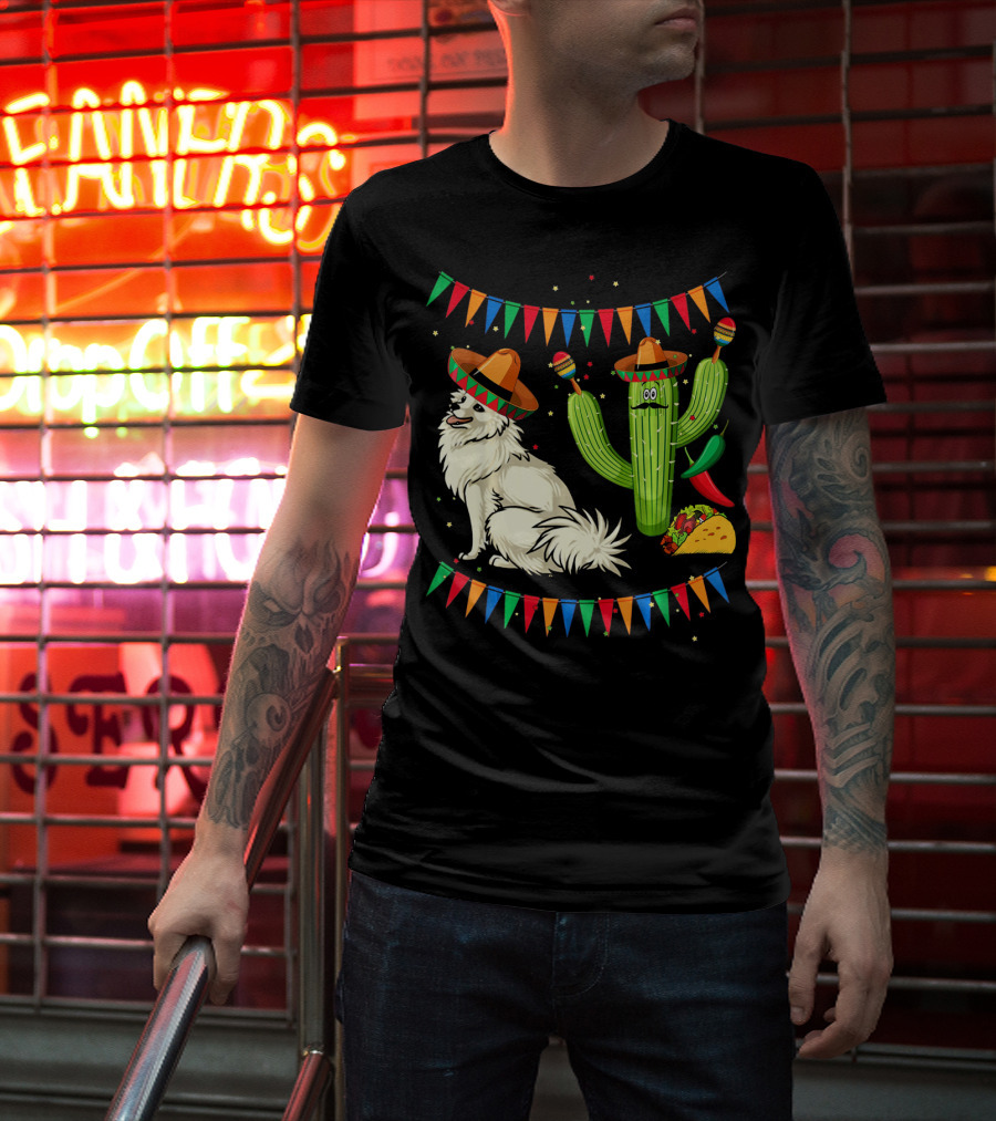 Sombrero American Eskimo Dog Mexico Cactus Fiesta Taco Peppers T-Shirt