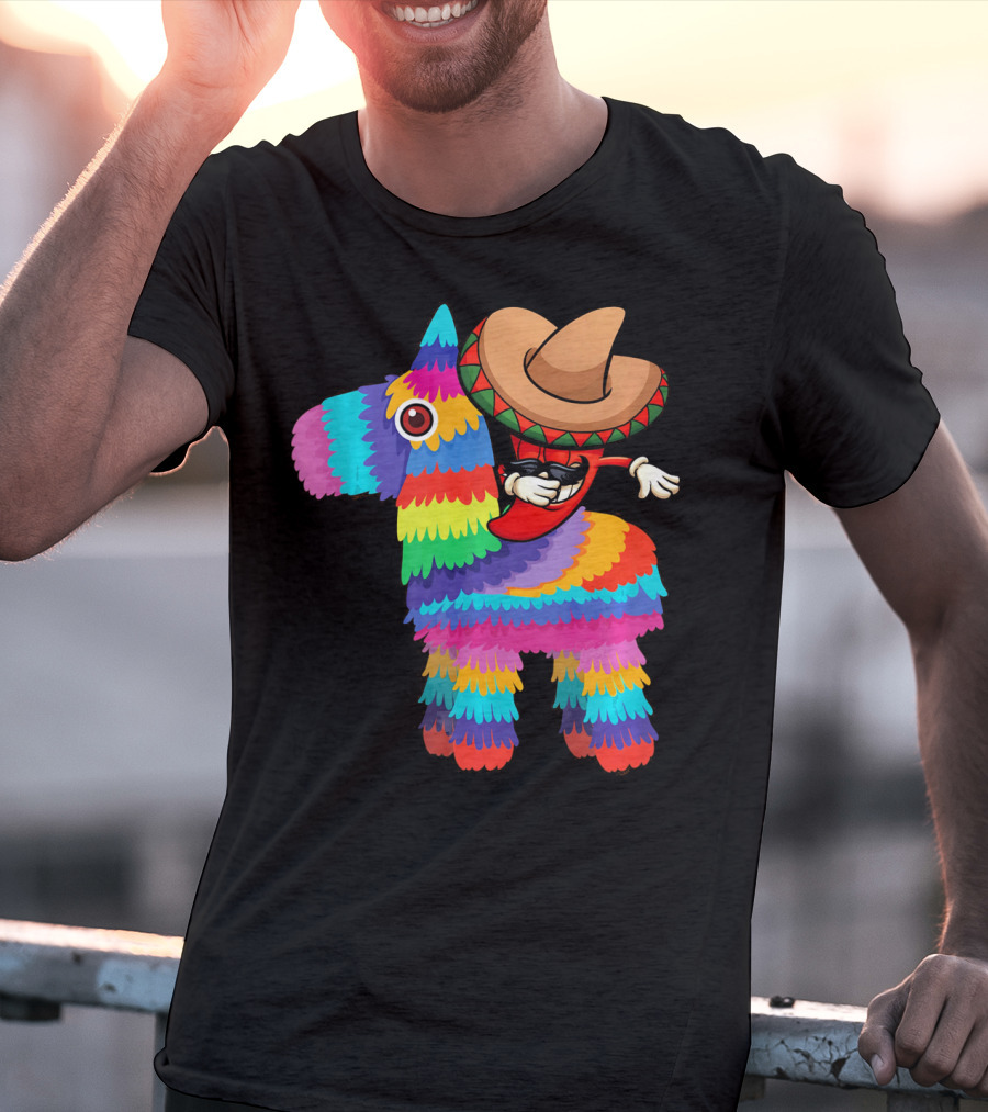 Dabbing Chili Pepper Piñata Cinco Sombrero Fun T-Shirt
