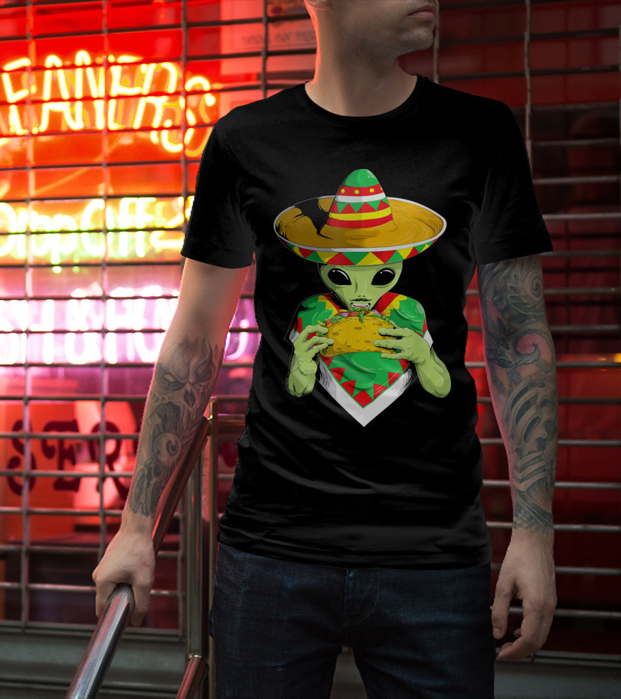 Cinco De Mayo Sombrero Alien Eating Taco T-Shirt