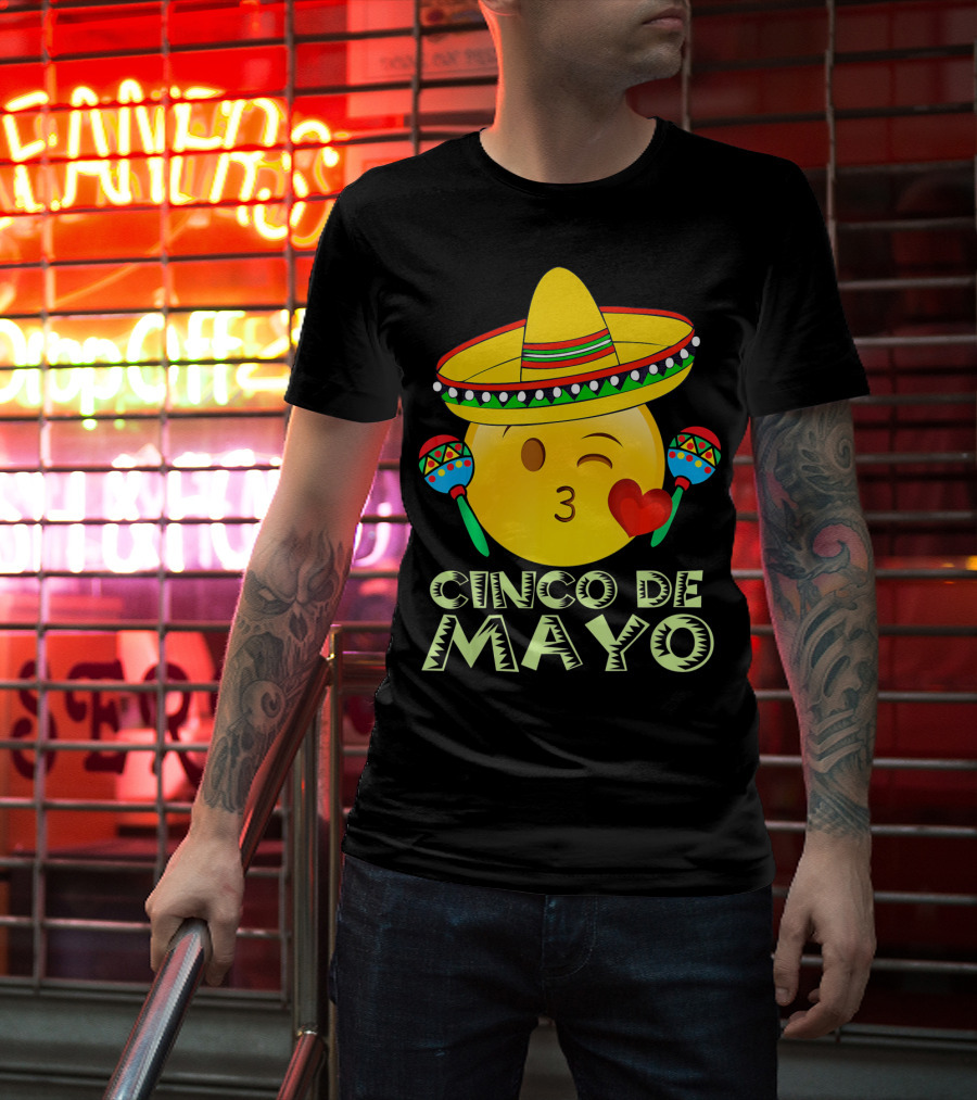 Cinco De Mayo Emoji Sombrero Maracas Kids Women Kisses T-Shirt