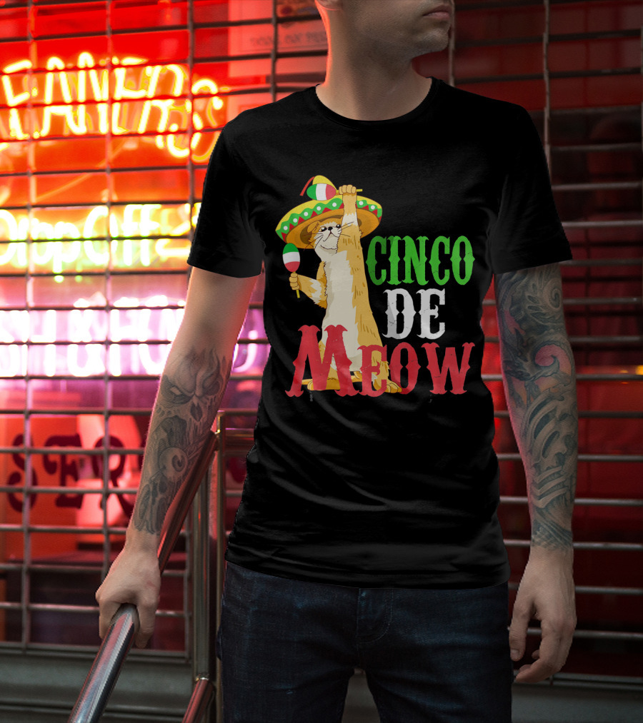 Cinco De Mayo Cinco De Meow Cat Sombrero Maracas T-Shirt
