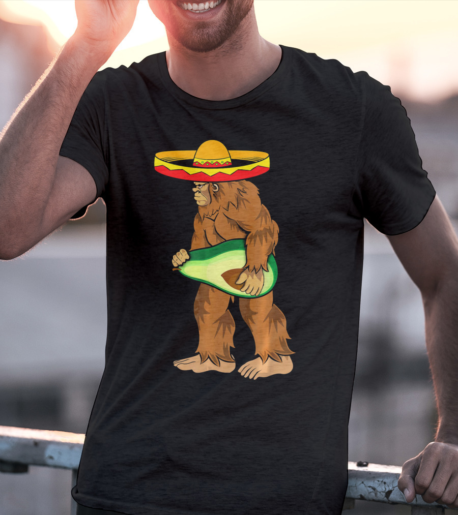Bigfoot Sombrero Avocado Cinco De Mayo T-Shirt