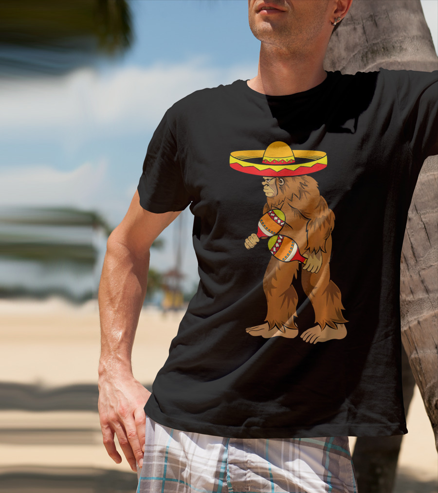 Bigfoot Sombrero Maracas Cinco De Mayo T-Shirt