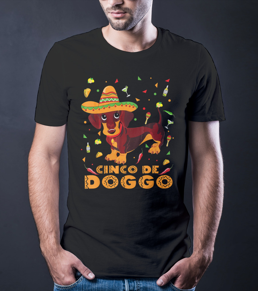 Cinco De Doggo Dachshund Sombrero Chili Peppers Margarita Fiesta Theme Mexican Cinco T-Shirt