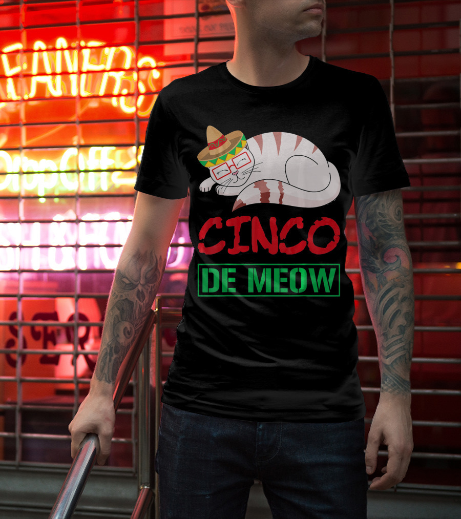 Cinco De Meow Funny Kitty With Sombrero Celebrating Mexican Holiday T-Shirt