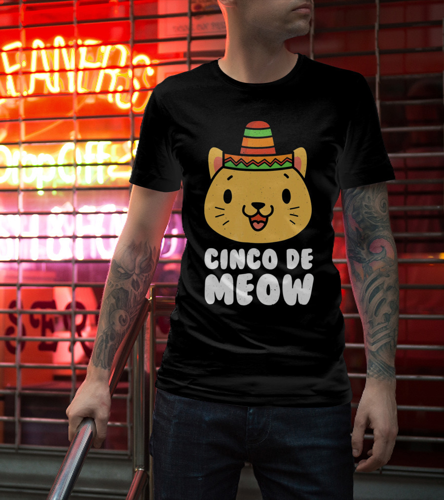 Cinco De Meow Funny Cat With Sombrero Cinco De Mayo T-Shirt