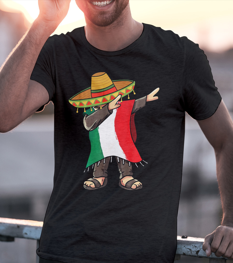 Mexican Flag Poncho Man Dabbing Cinco De Mayo Sombrero T-Shirt