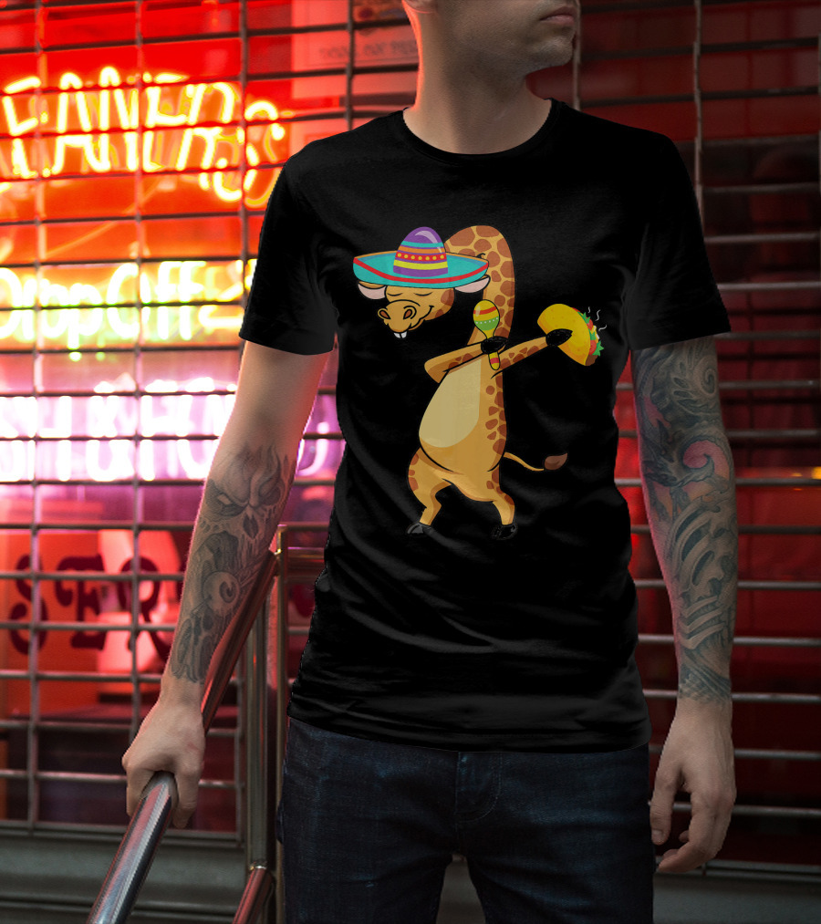 Cinco De Mayo Giraffe Dabbing With Taco And Sombrero T-Shirt