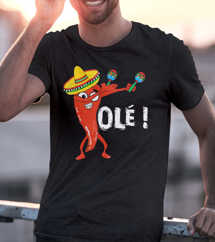 Olé Cinco De Mayo Dancing Chili With Sombrero And Maracas T-Shirt