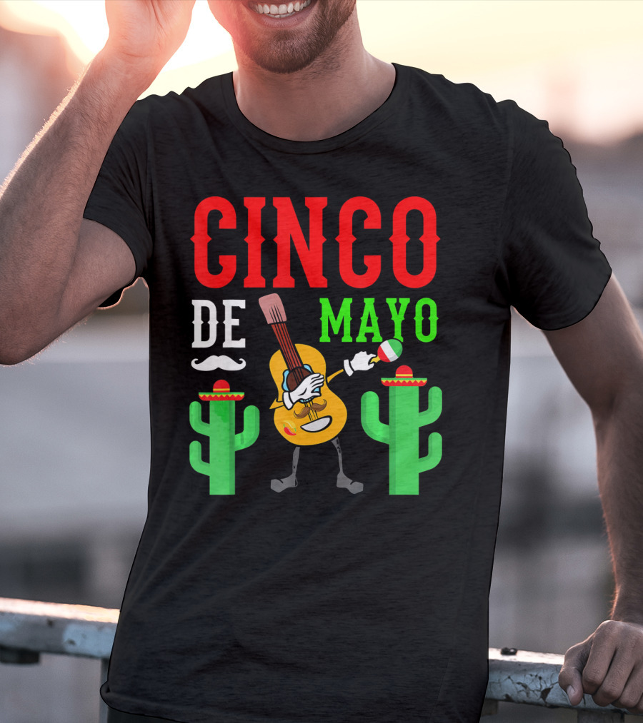 Cinco De Mayo Dabbing Guitar With Cactus And Mustache T-Shirt