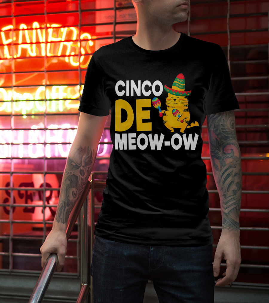 Cinco De Mayo Cat Sombrero Maracas Meow-Ow T-Shirt