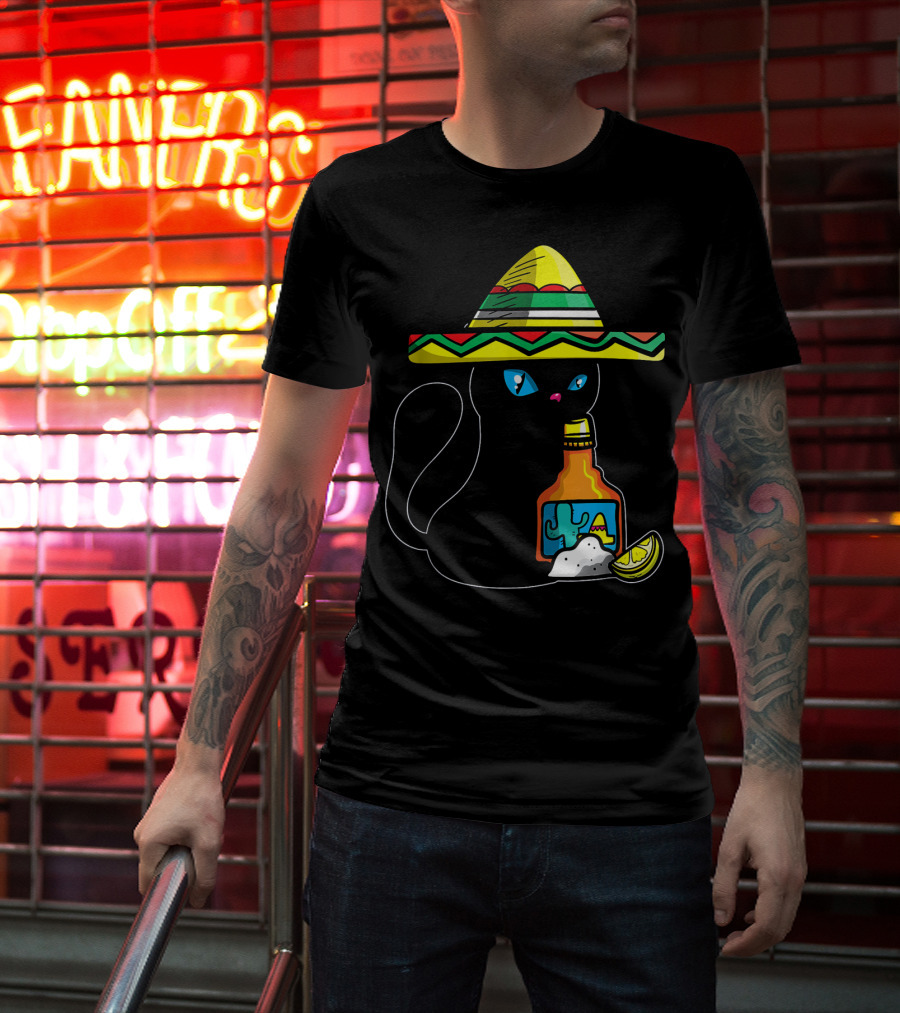 Cinco De Mayo Women With Cat In Sombrero Holding Tequila And Lime T-Shirt