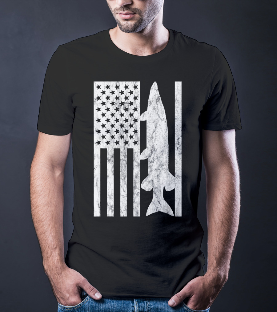 American Flag Musky Fishing T-Shirt