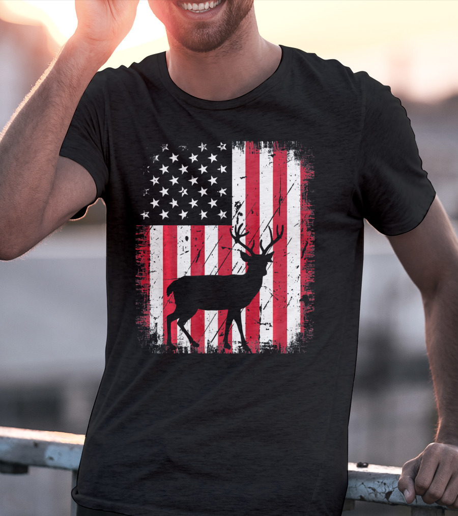 Vintage Deer USA American Flag Fourth Of July T-Shirt