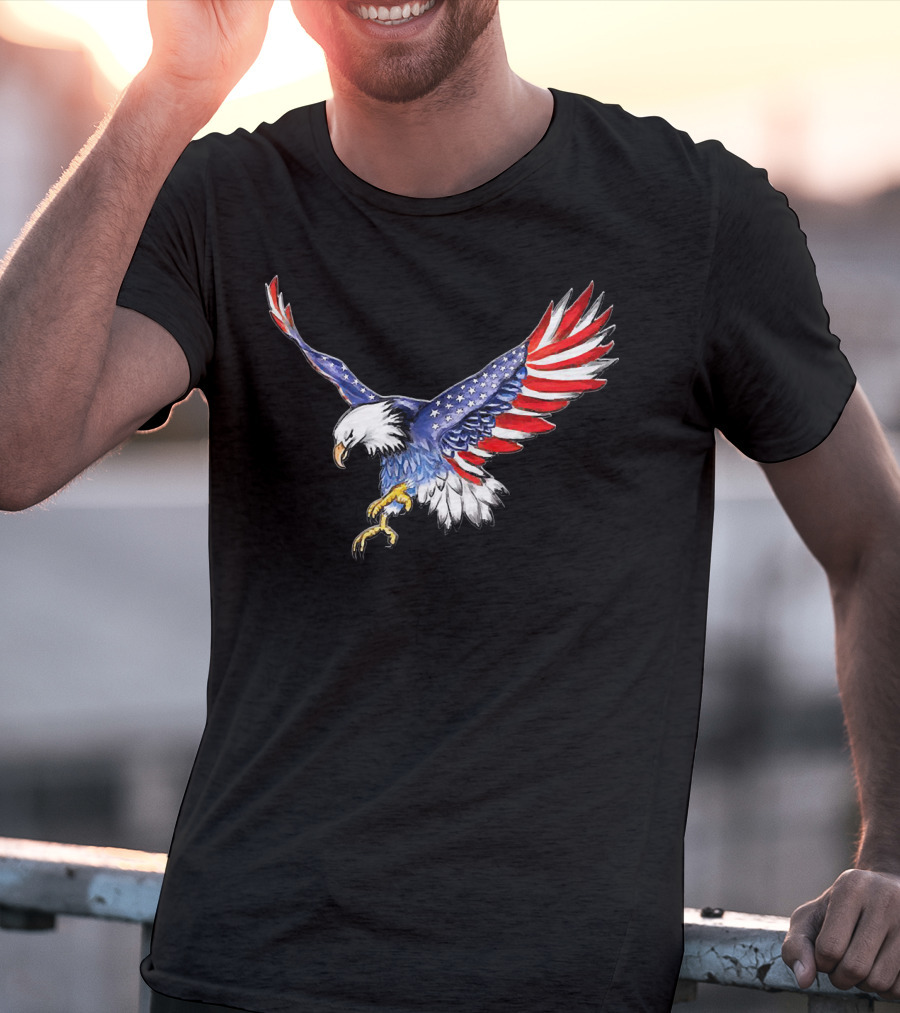 USA Flag Bald Eagle American Flag Wings T-Shirt