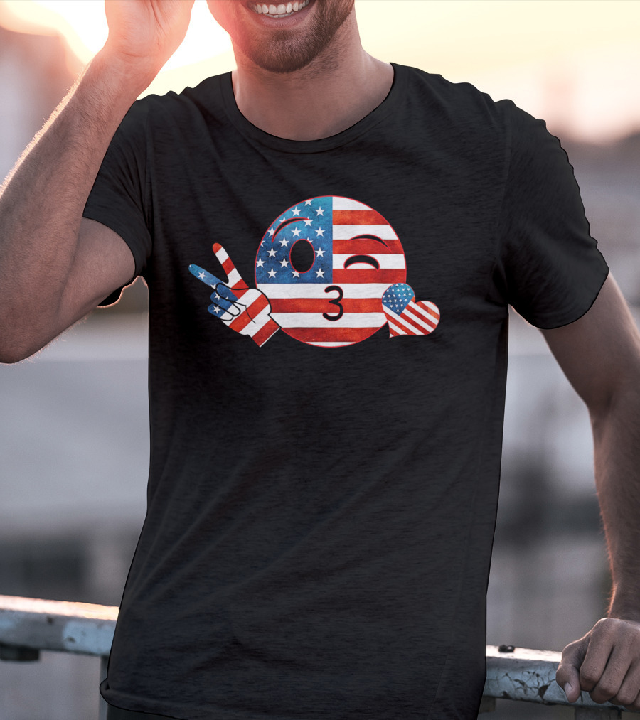 Unique Peace Emoji Patriotic American Flag Kiss Heart T-Shirt