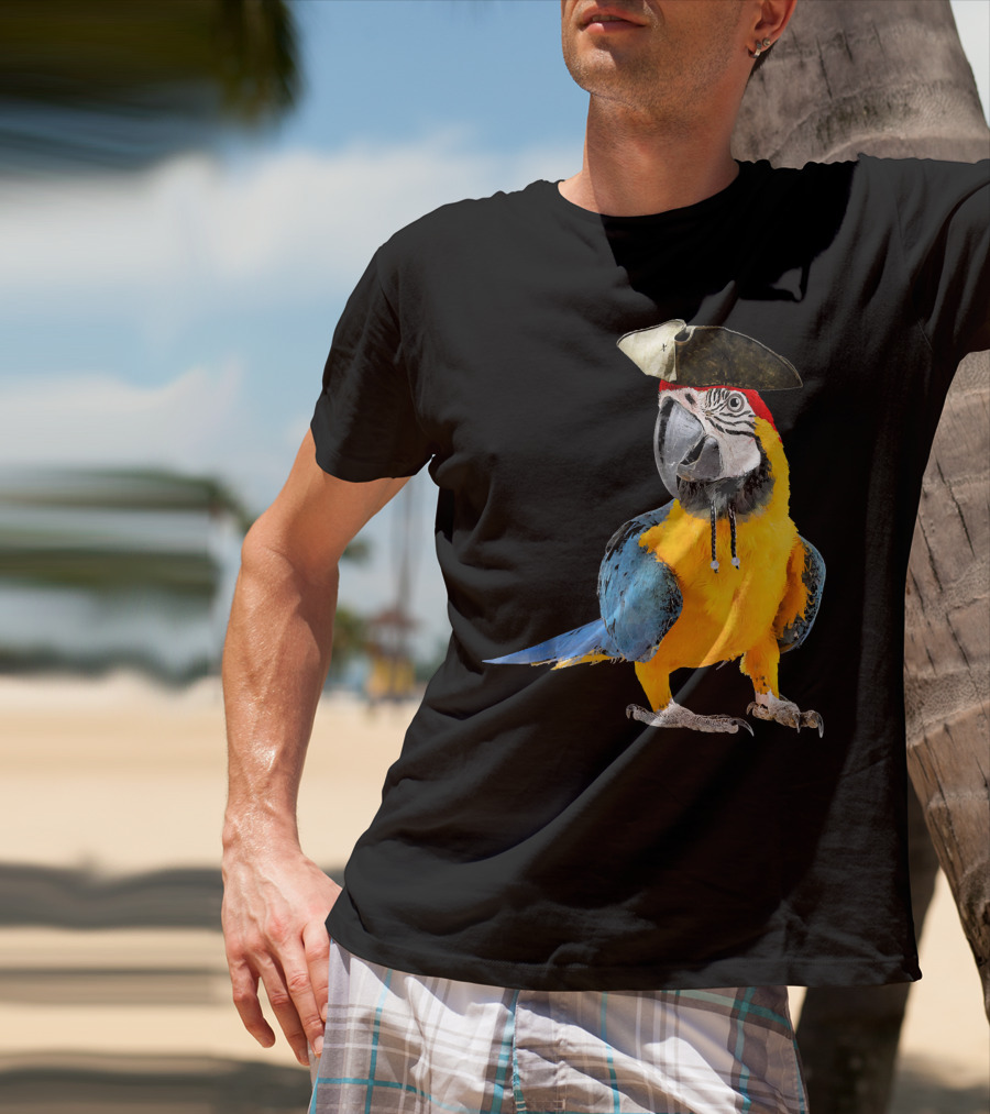 Parrot Of The Caribbean Bird Pirate Hall Macaw With Tricorn Hat T-Shirt