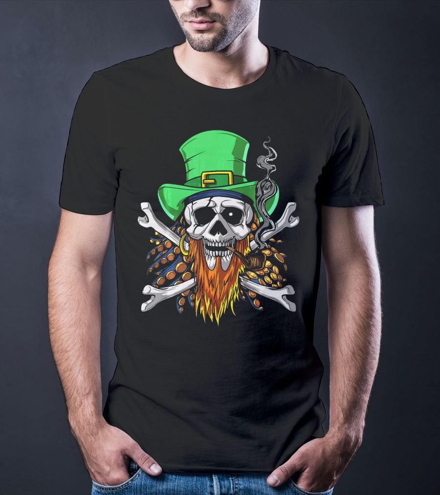 Leprechaun Pirate Skull St Patricks Crossbones Hat Pipe Beads T-Shirt