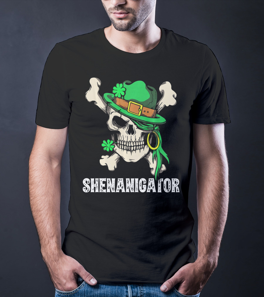 Shenanigator Skull With Irish Hat And Shamrocks For St Patrick's Day T-Shirt