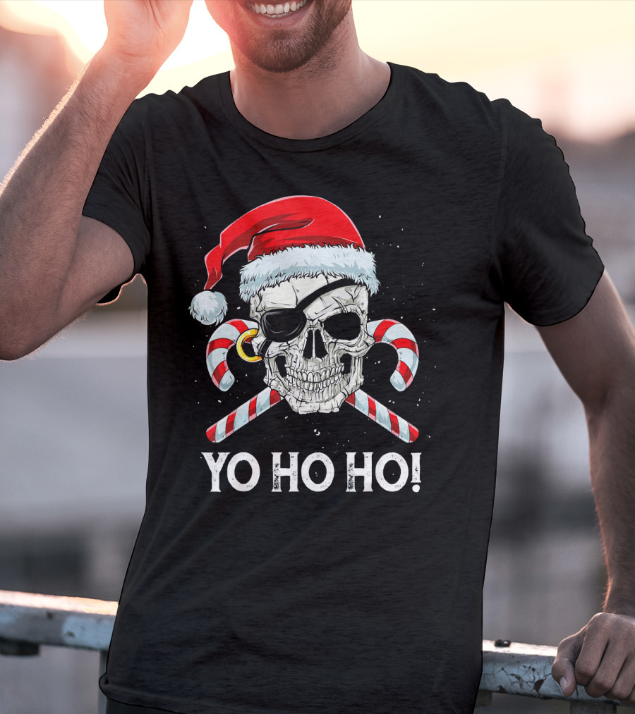 YO HO HO Pirate Santa Skull Candy Canes T-Shirt