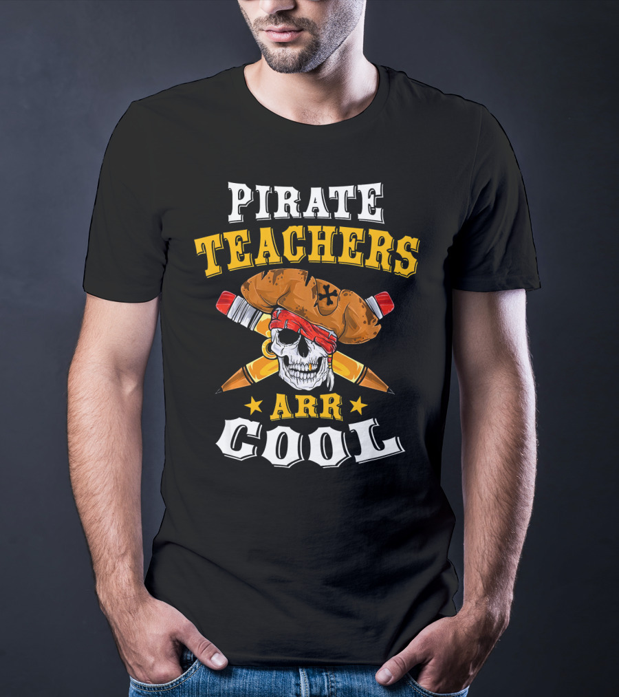 Pirate Teachers ARR Cool Skull Halloween T-Shirt