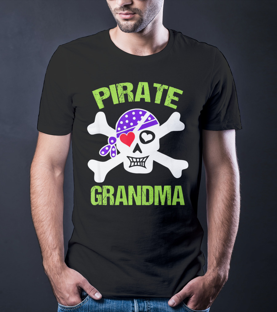 Pirate Grandma Skull With Bandana And Heart Eye T-Shirt