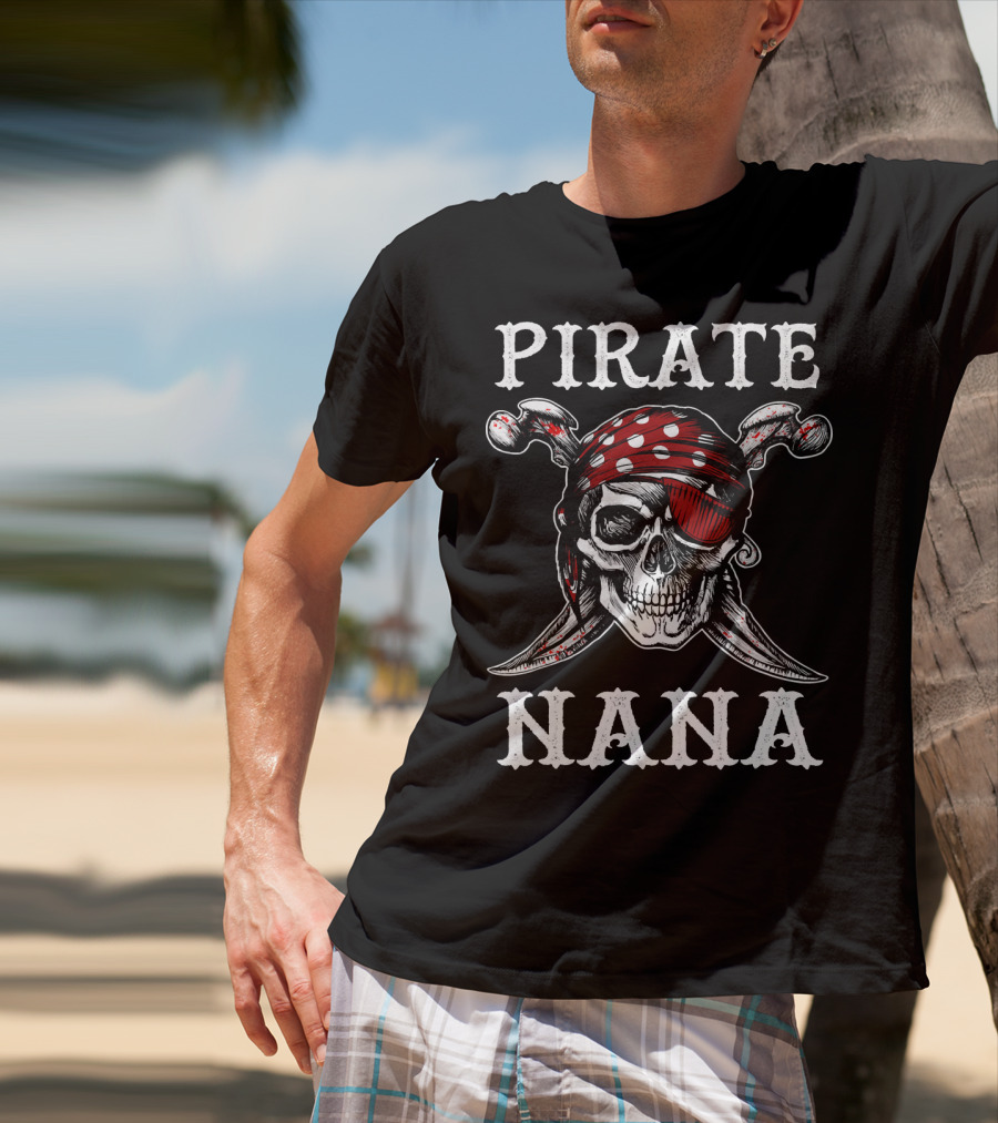 Pirate Nana Halloween Skull Red Bandana Eyepatch T-Shirt