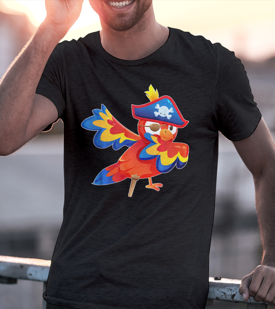 Cute Pirate Parrot Bird Halloween Costume Pirate Hat Skull T-Shirt