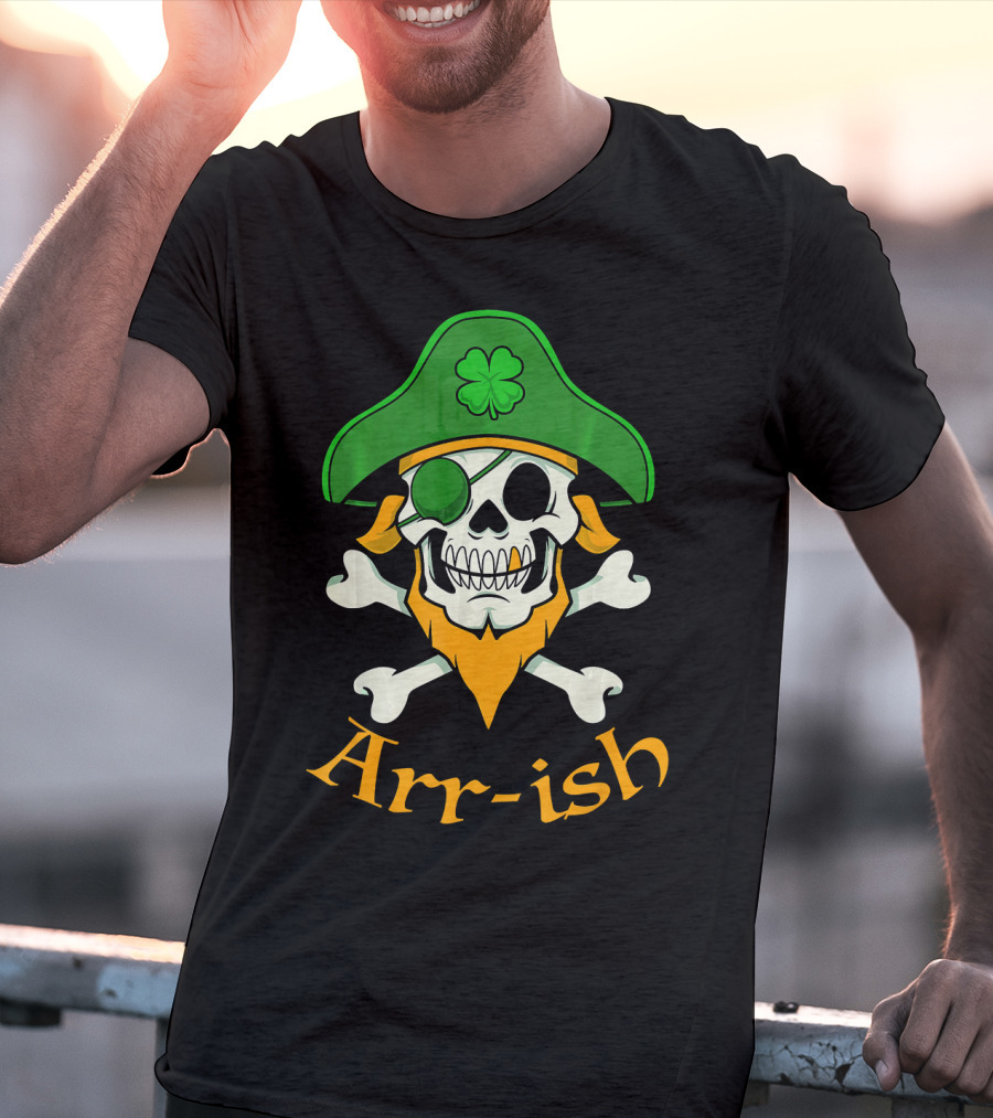 Arr-ish Pirate Skull With Shamrock Hat For St Patrick's Day T-Shirt