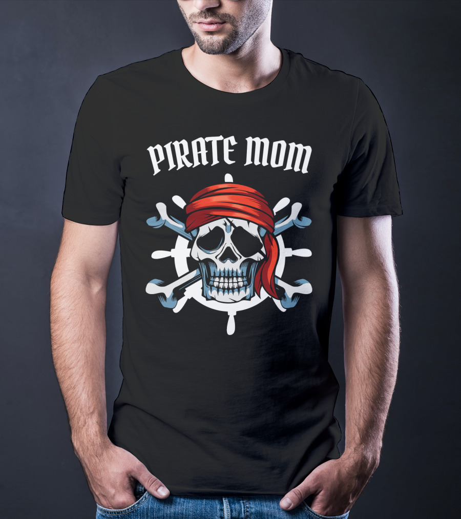 PIRATE MOM Skull Head Crossbones Red Bandana T-Shirt
