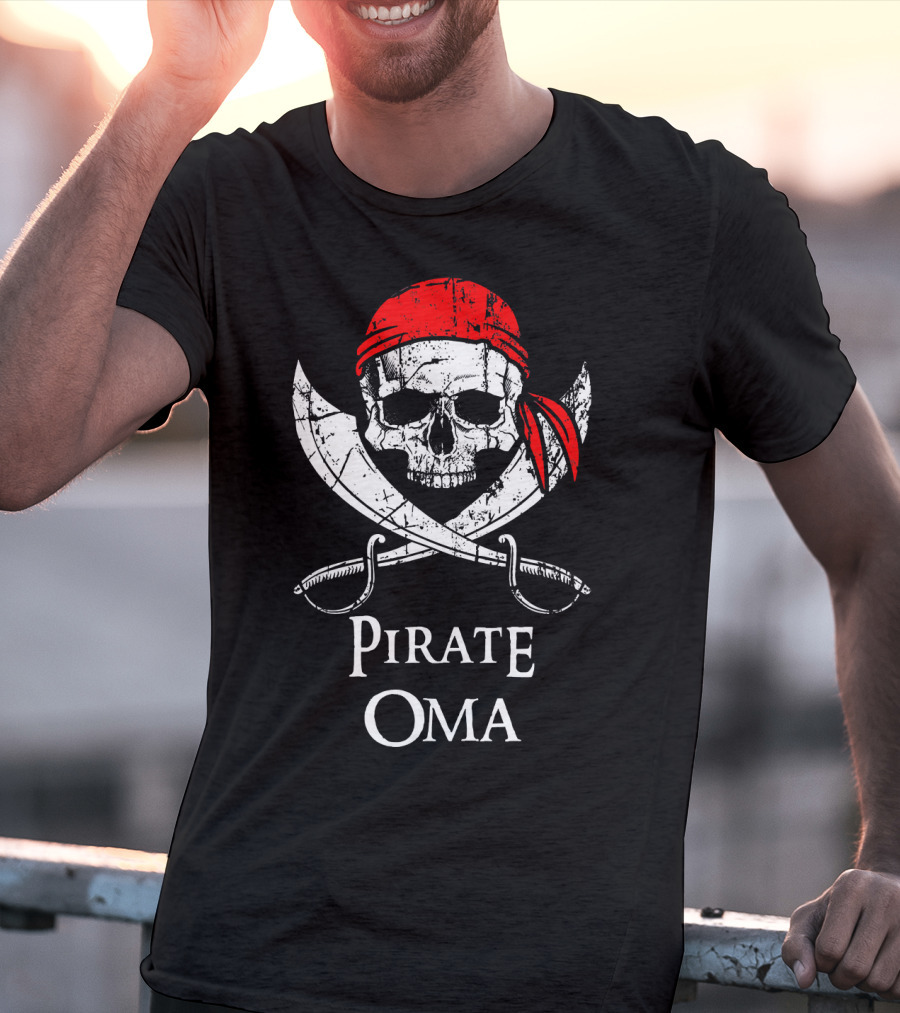 Pirate Oma Skull With Red Bandana And Crossed Swords T-Shirt