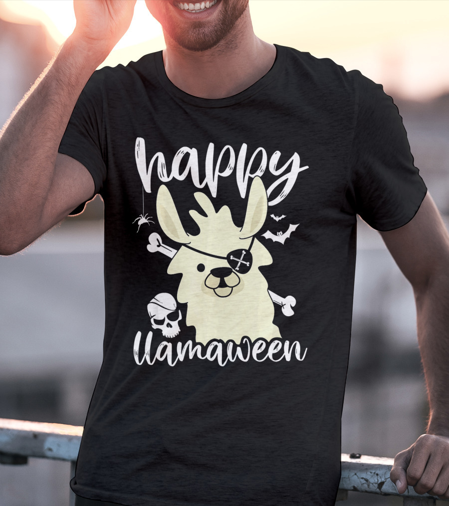 Happy Llamaween Llama Pirate Bats Skull T-Shirt
