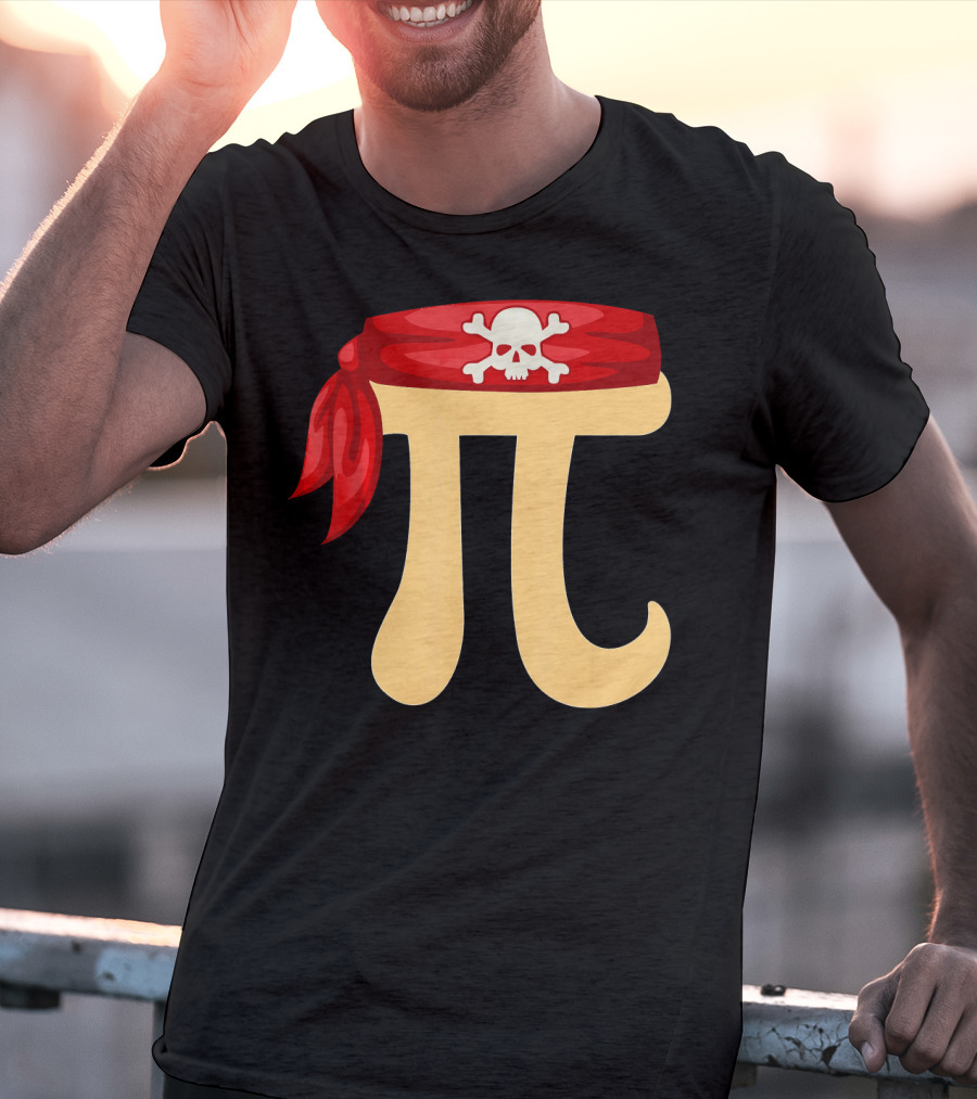 Pirate Pi Skull Crossbones Halloween Costume Math Pie T-Shirt