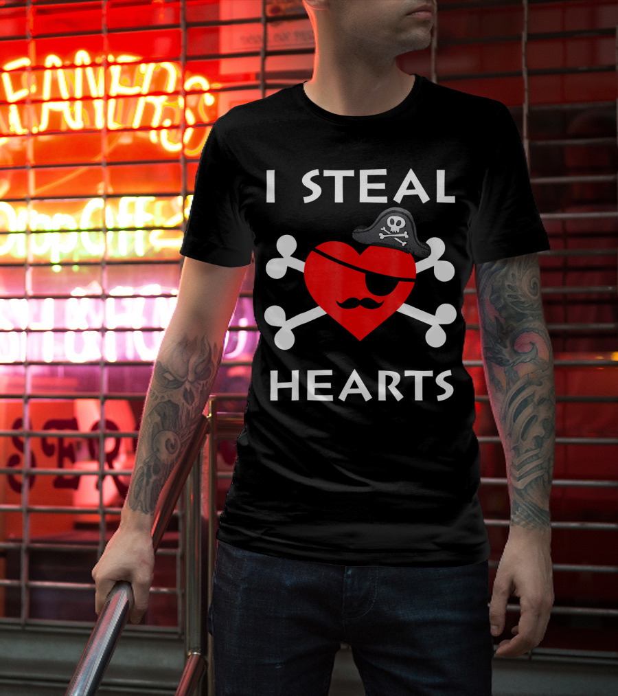 I Steal Hearts Valentine Day Pirate Eyepatch Skull Crossbones T-Shirt