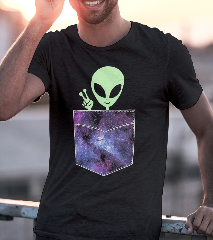 Alien Peace Sign Galaxy Pocket UFO Cos T-Shirt