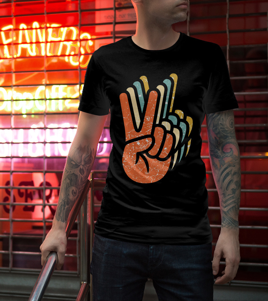 Hippie Peace Vintage 60s 70s Tie Dye Style Retro Hand Sign T-Shirt