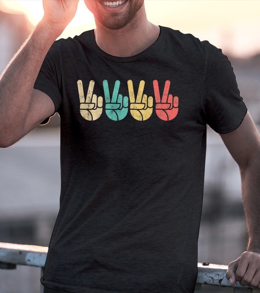 Retro Peace Sign Love 60s 70s Vintage Vibe T-Shirt
