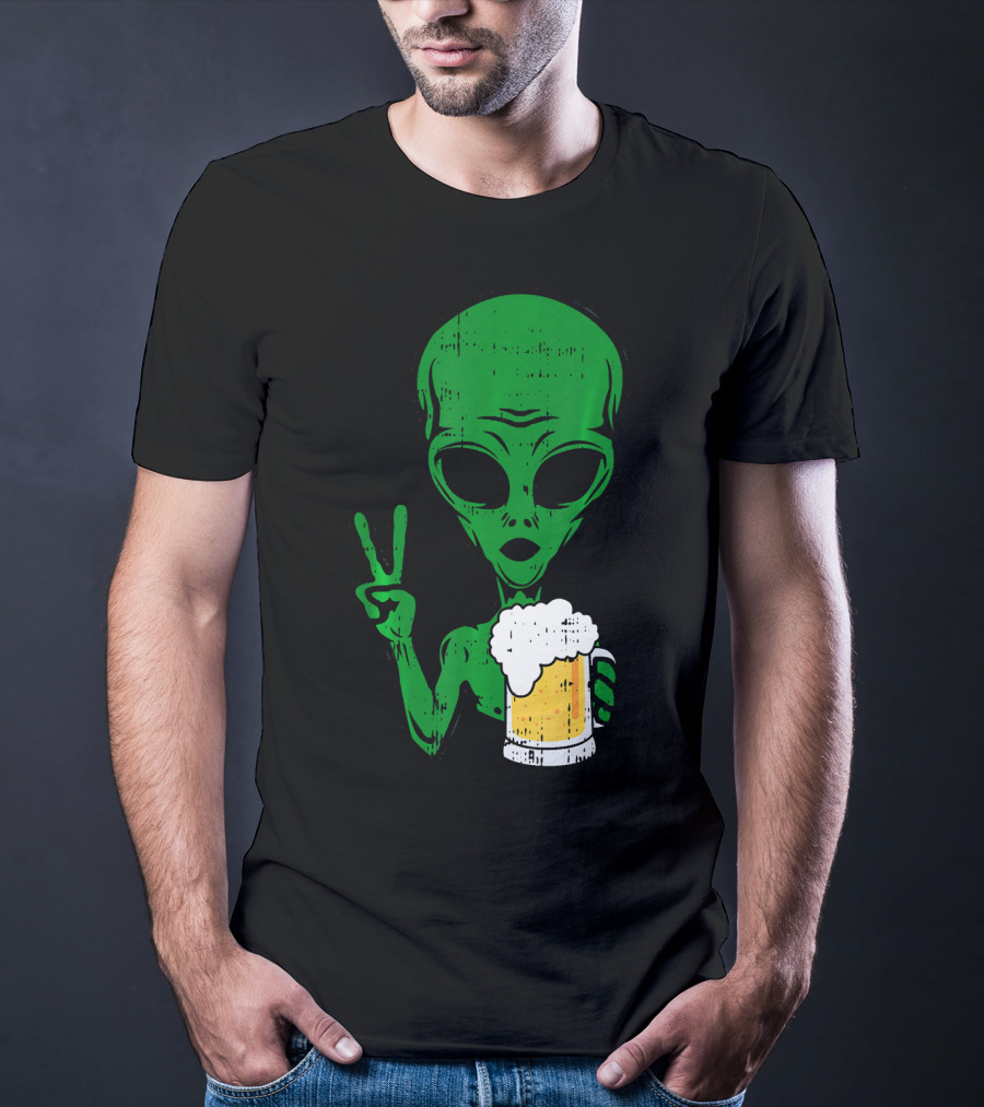 Area 51 Alien Peace Sign Drinking Beer T-Shirt
